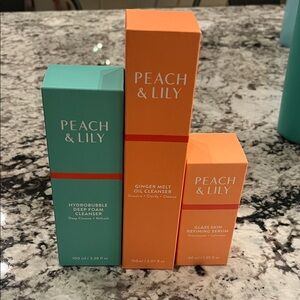Peach & Lily HydroBubble Deep Foam Cleanser - Green and Orange